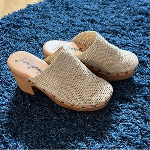 Free People Clogs